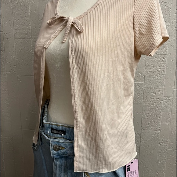 medium tie shirt - Picture 3 of 7